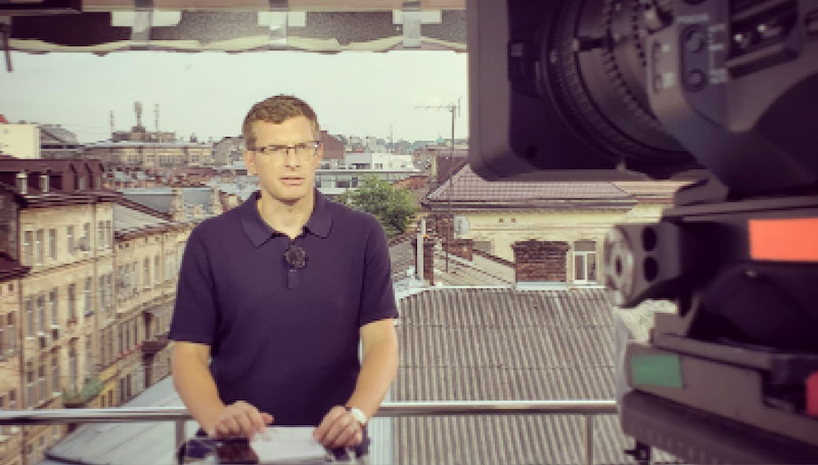 Philip Crowther reporting in Lviv, Ukraine for an international TV station 